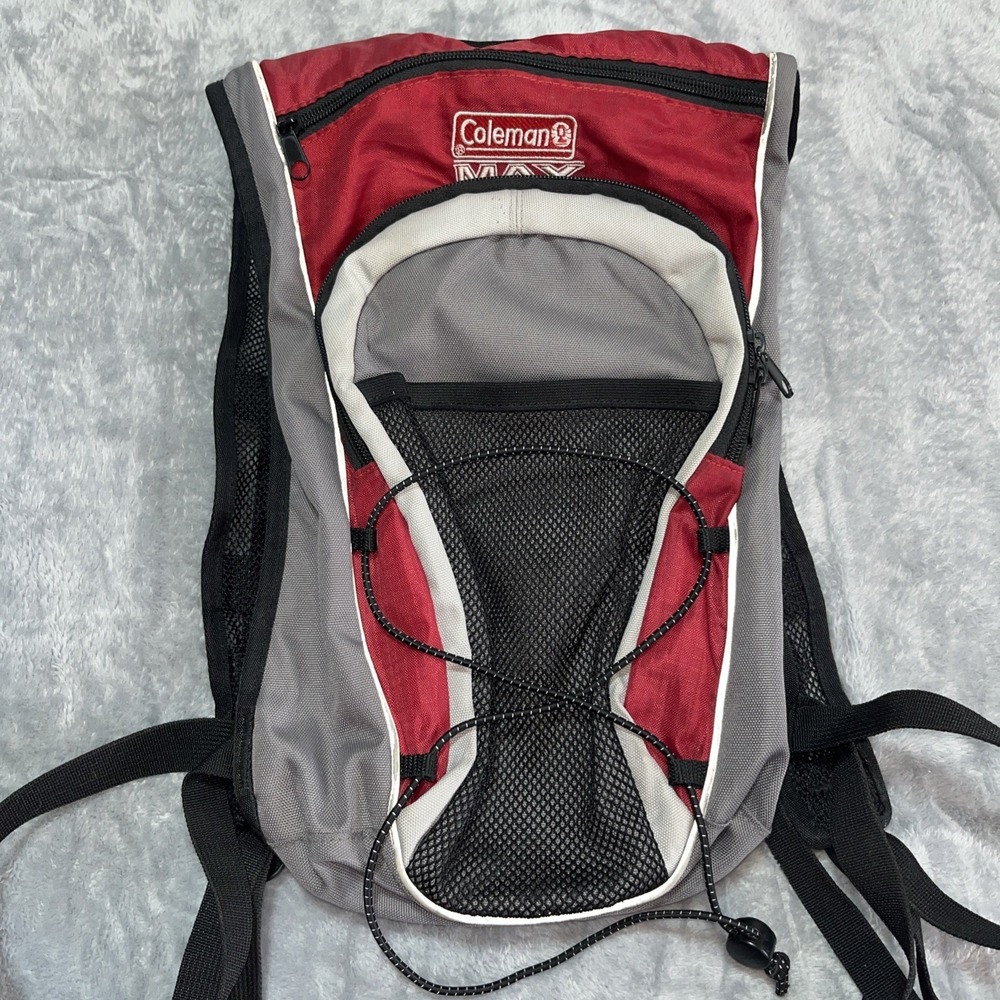 Coleman Nylon Daypack Backpack Red Small Light Adjustable Straps Hiking